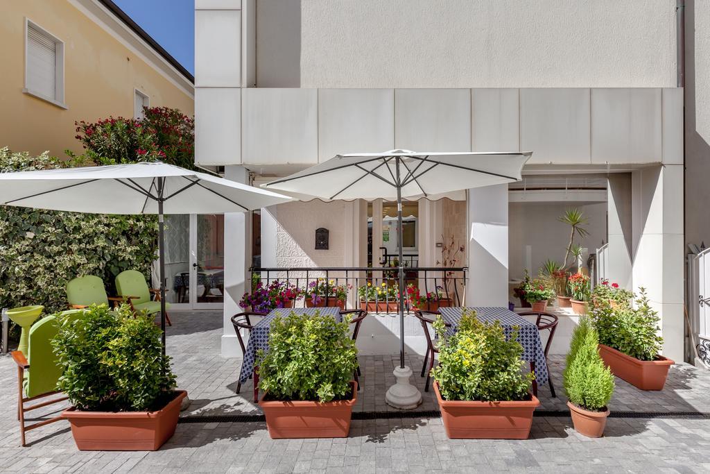 Hotel Chiar Di Luna Senigallia Eksteriør billede